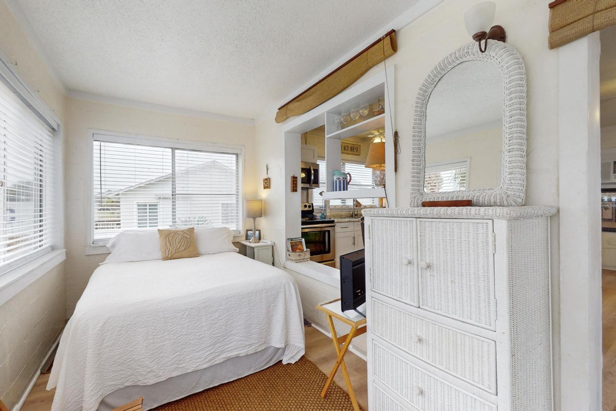 Linda'S Cozy Cottage "C" Laguna Beach Exterior photo